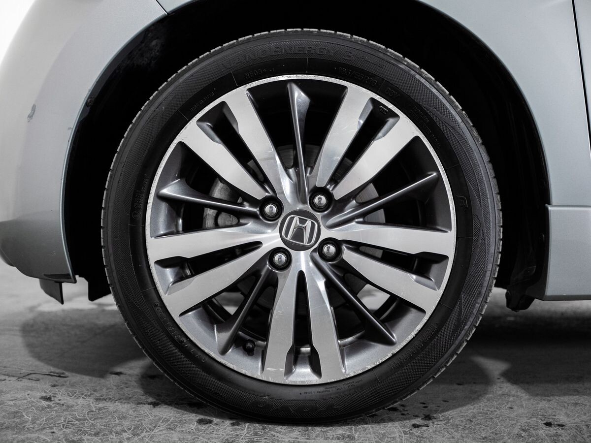 Honda Fit 2013 - фото автомобиля