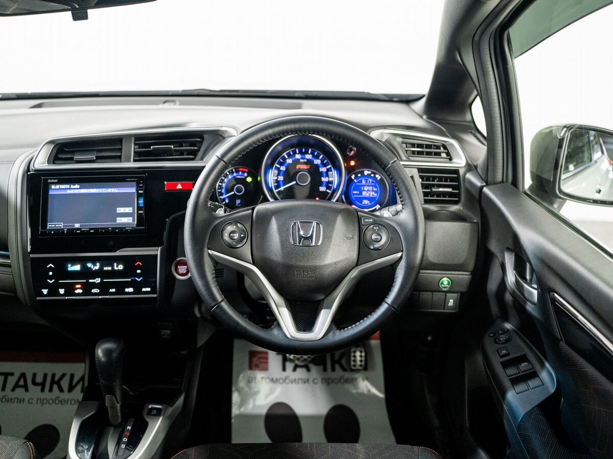 Honda Fit 2013 - фото автомобиля