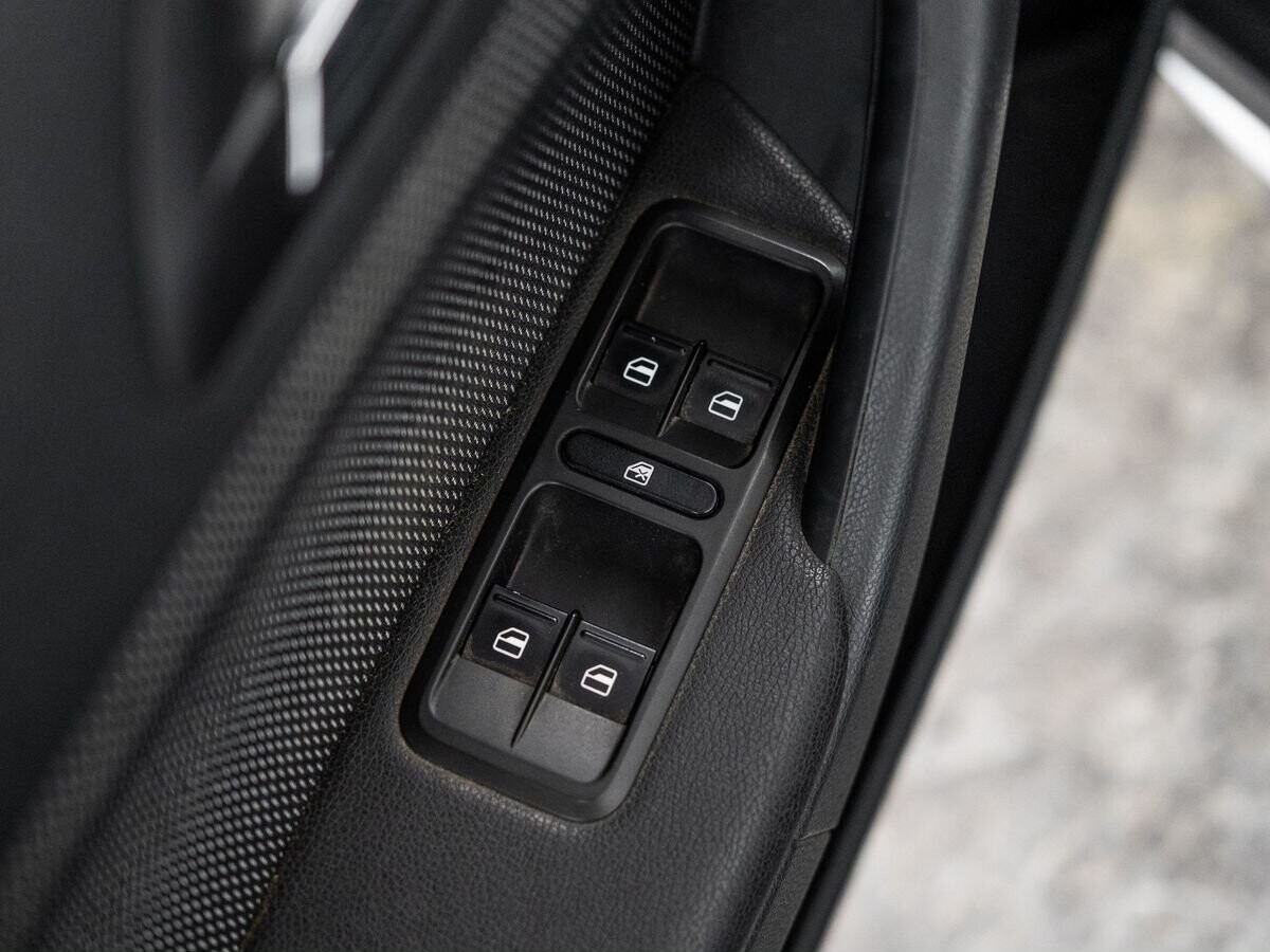 Skoda Yeti 2012 - фото автомобиля