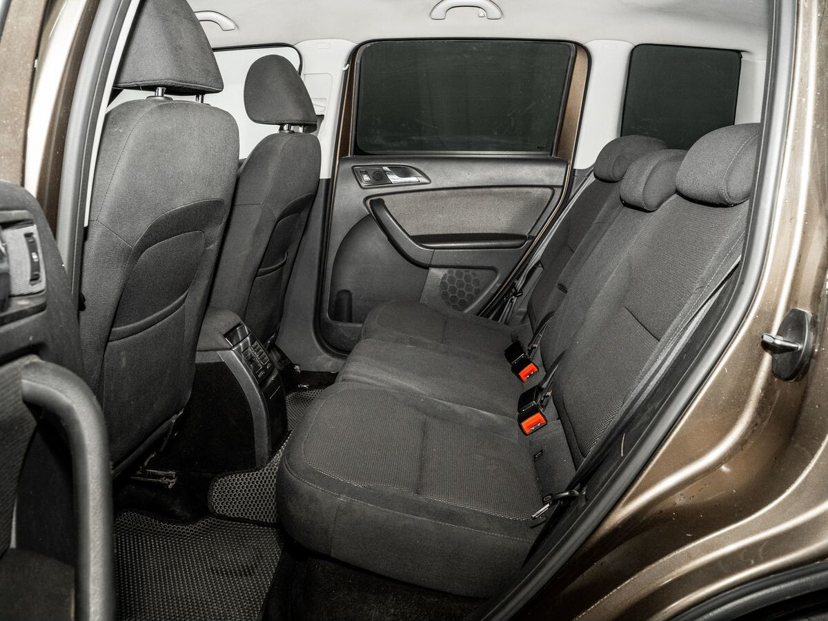 Skoda Yeti 2012 - фото автомобиля