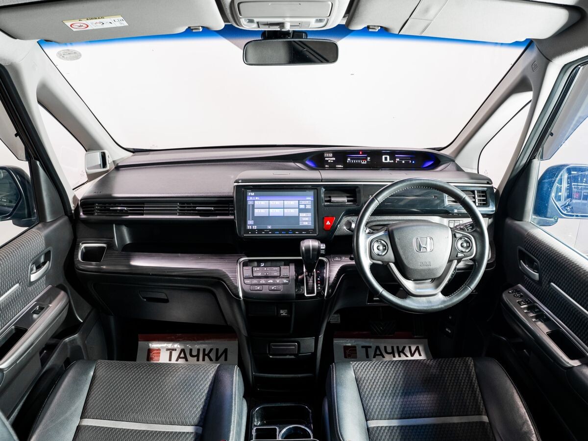 Honda Stepwgn 2017 - фото автомобиля