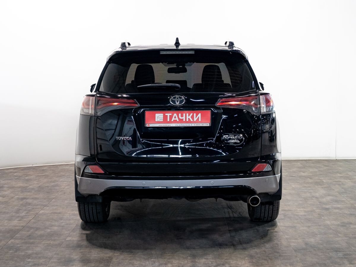 Toyota RAV4 2017 - фото автомобиля