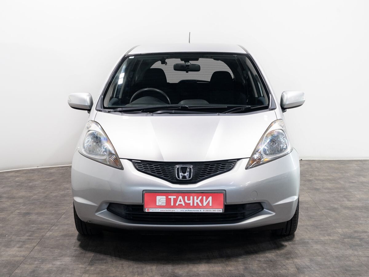 Honda Fit 2010 - фото автомобиля
