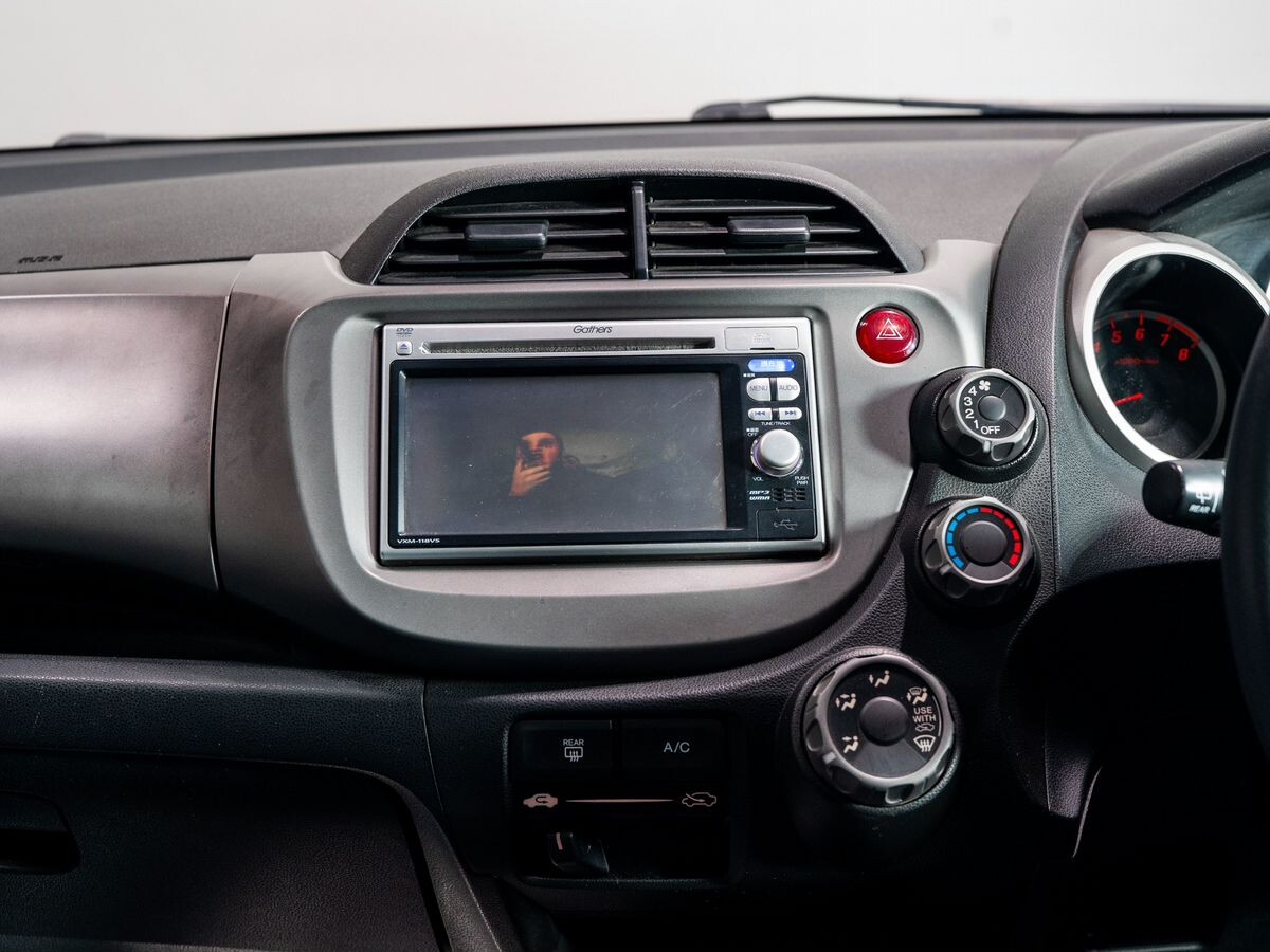 Honda Fit 2010 - фото автомобиля