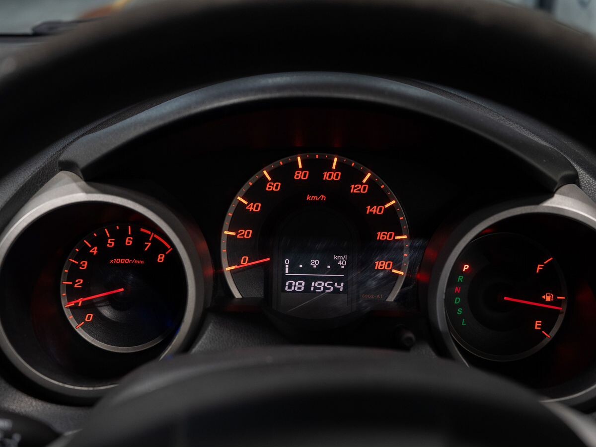 Honda Fit 2010 - фото автомобиля