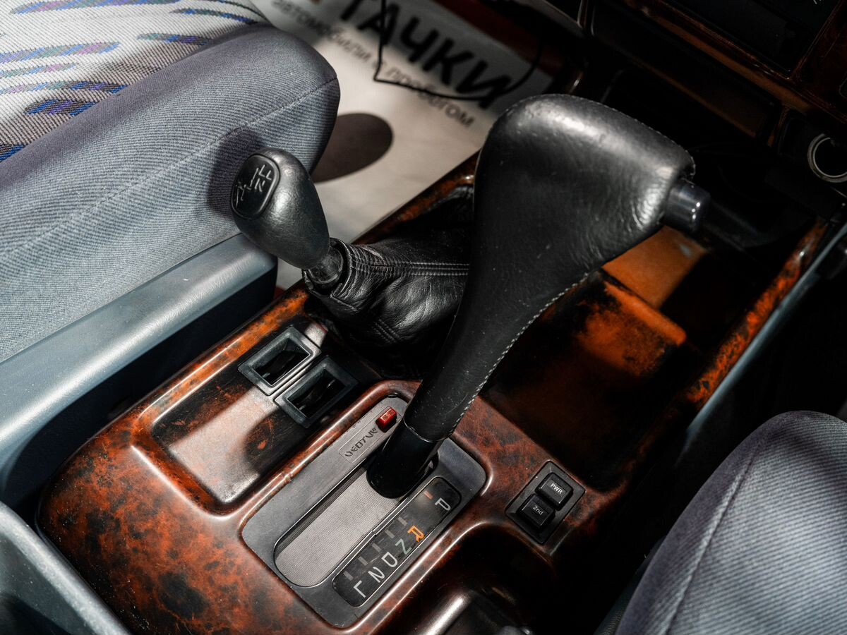 Toyota Land Cruiser Prado 2000 - фото автомобиля