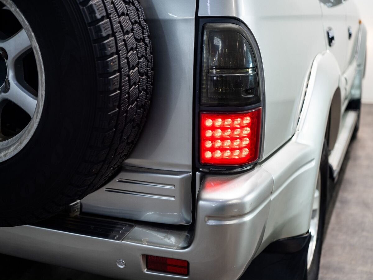 Toyota Land Cruiser Prado 2000 - фото автомобиля