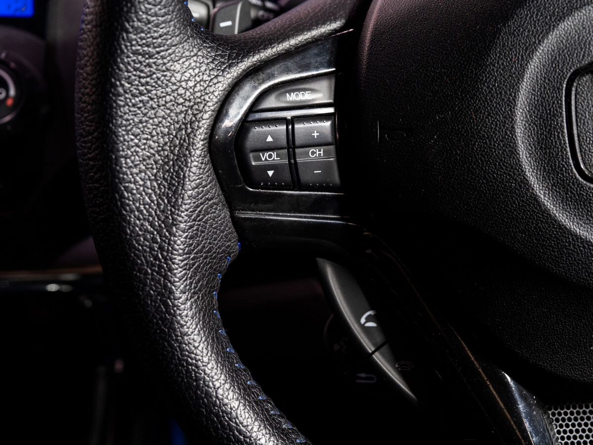 Honda CR-Z 2012 - фото автомобиля