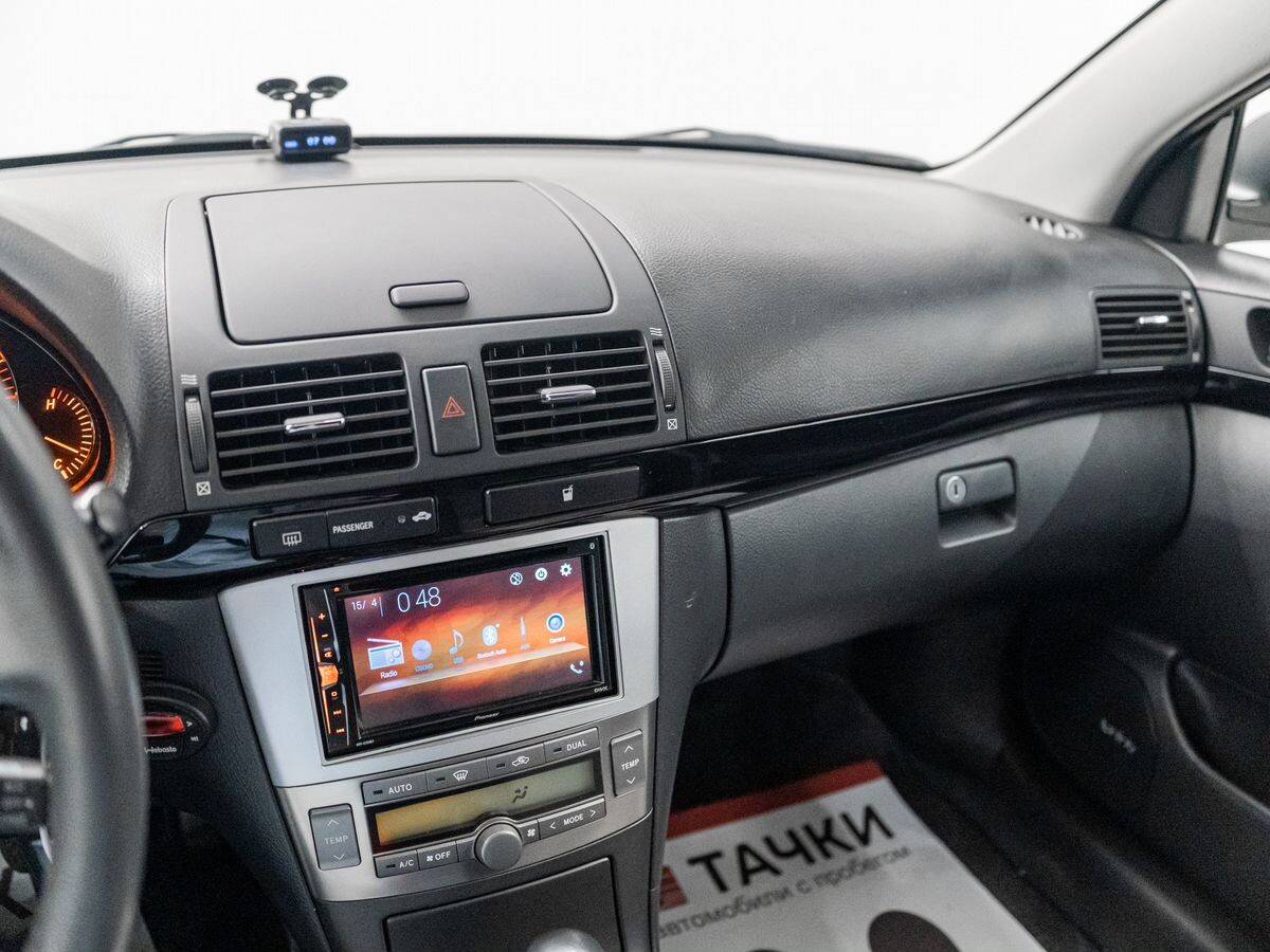 Toyota Avensis 2008 - фото автомобиля