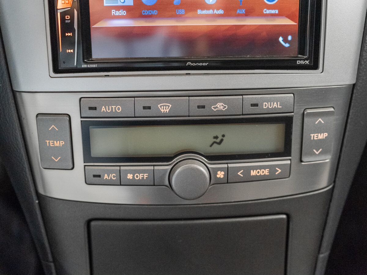 Toyota Avensis 2008 - фото автомобиля