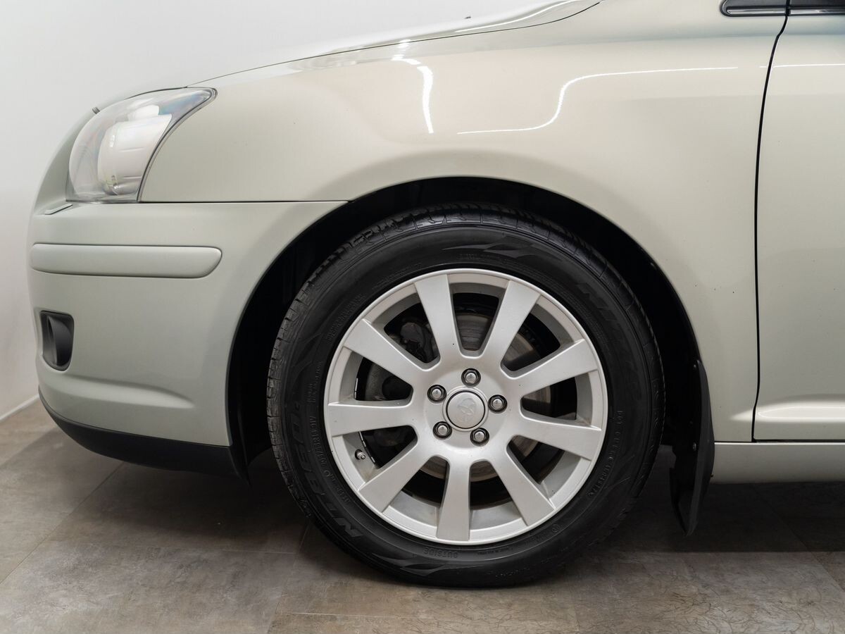 Toyota Avensis 2008 - фото автомобиля