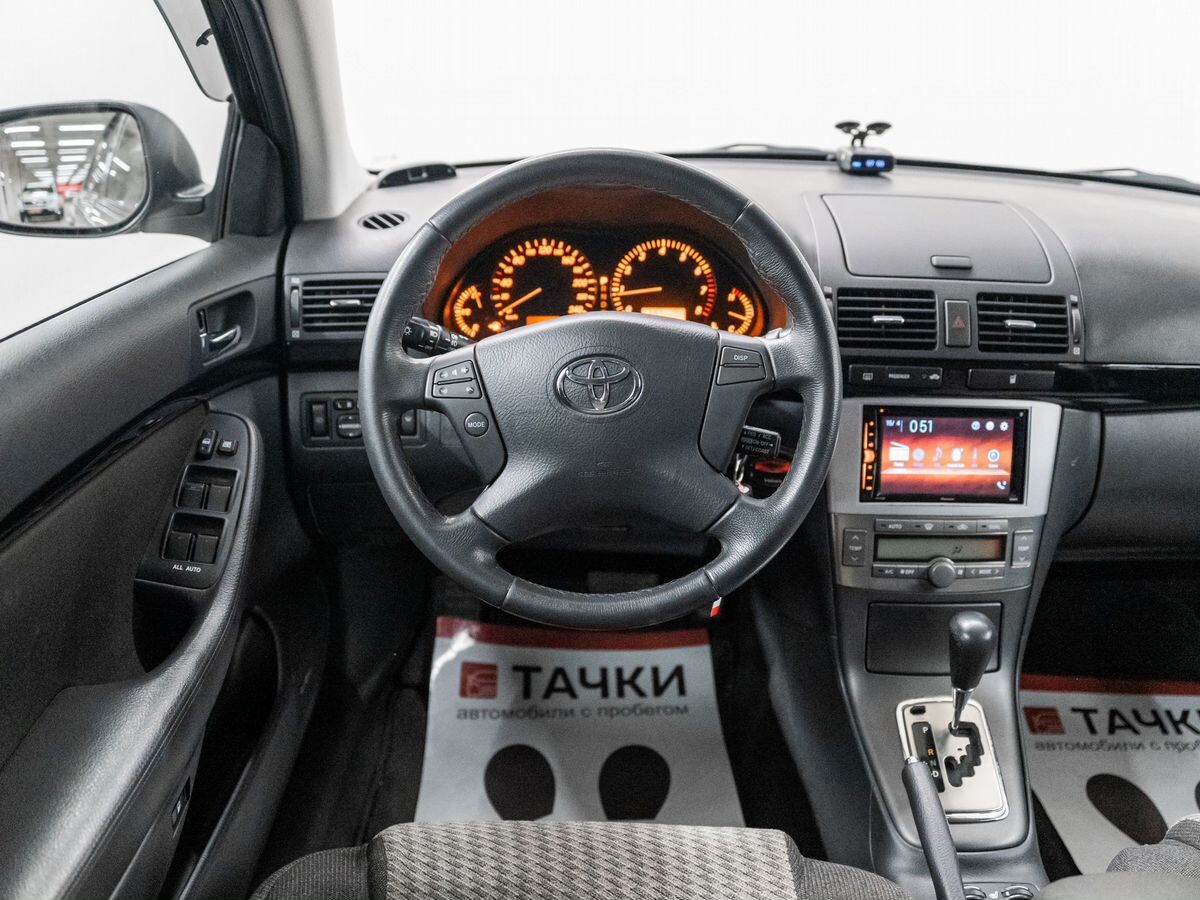 Toyota Avensis 2008 - фото автомобиля