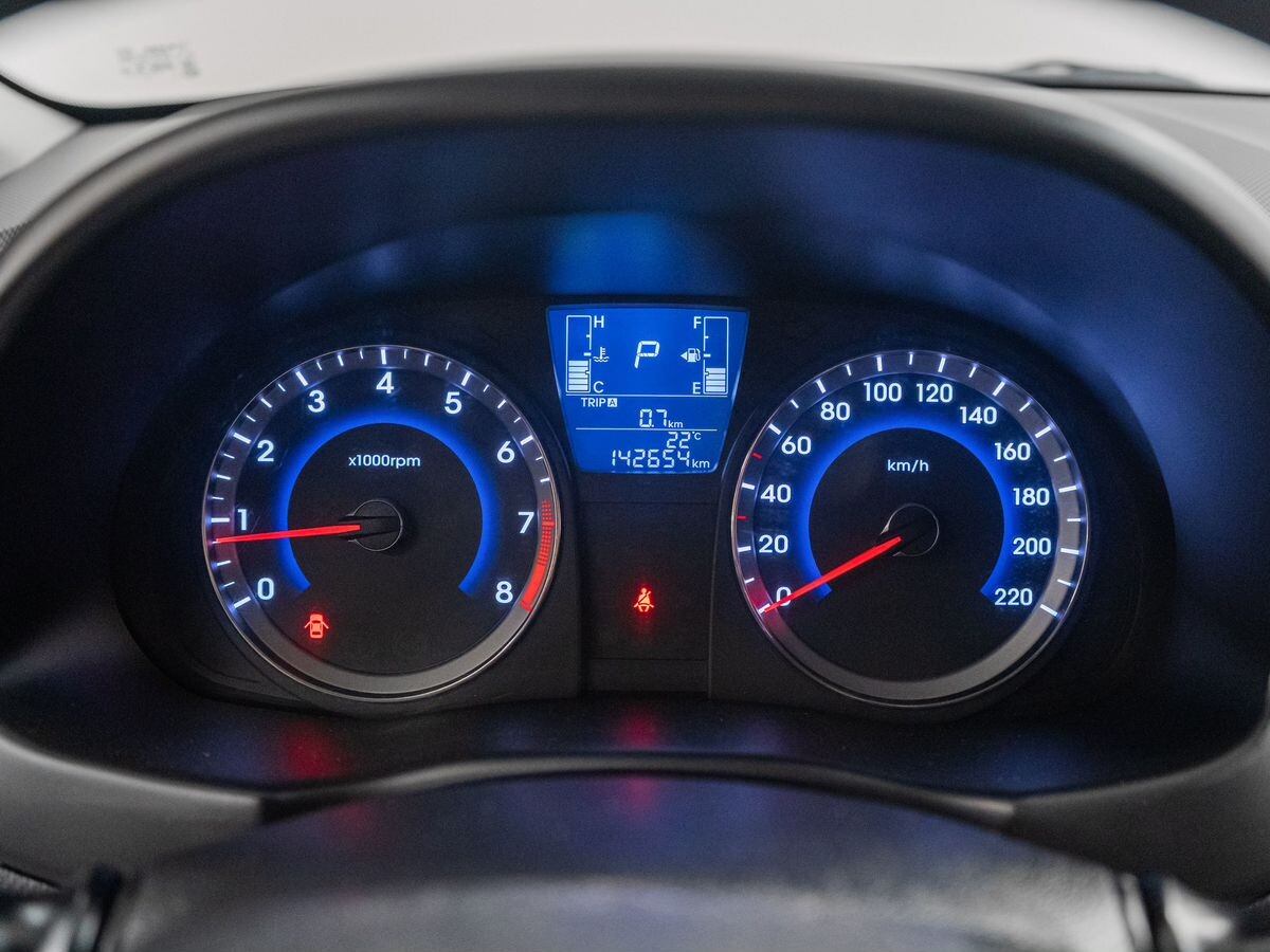 Hyundai Solaris 2016 - фото автомобиля