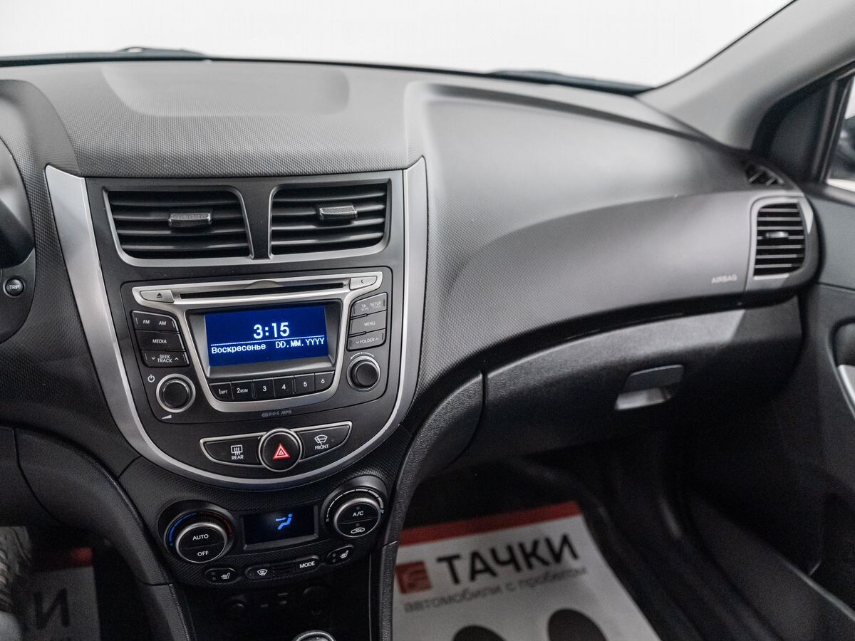 Hyundai Solaris 2016 - фото автомобиля
