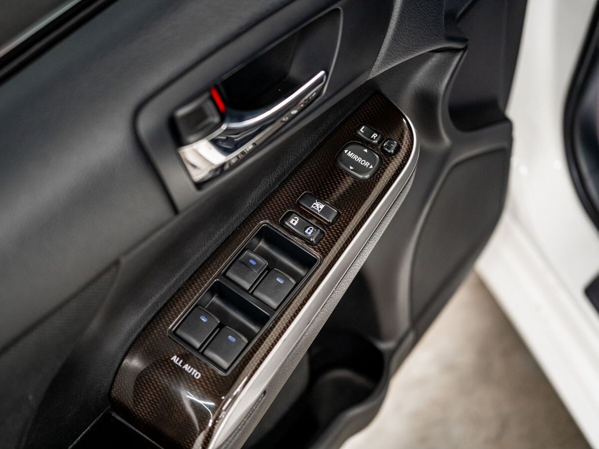 Toyota Camry 2015 - фото автомобиля