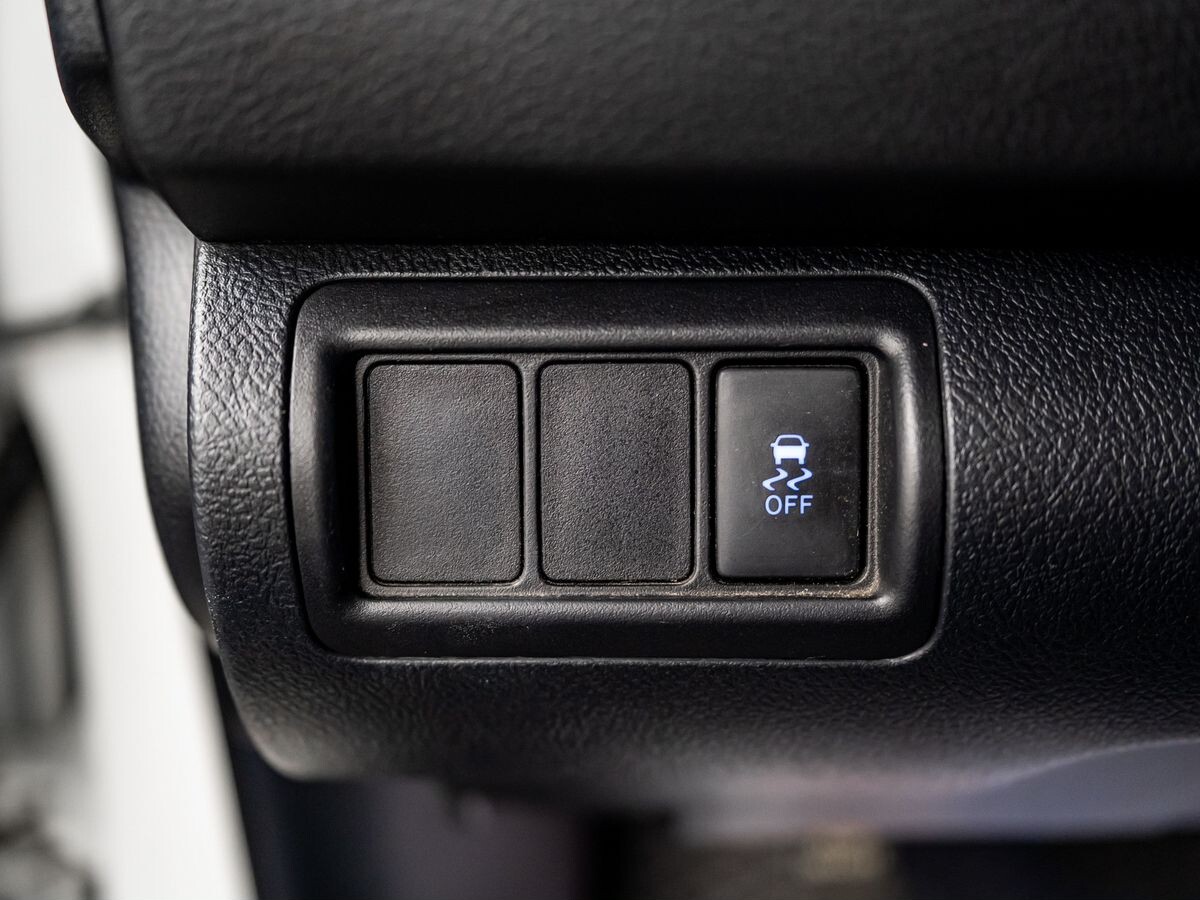 Toyota Camry 2015 - фото автомобиля