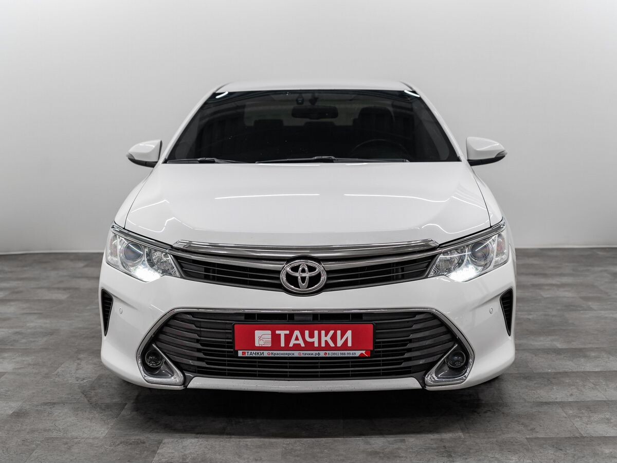 Toyota Camry 2015 - фото автомобиля