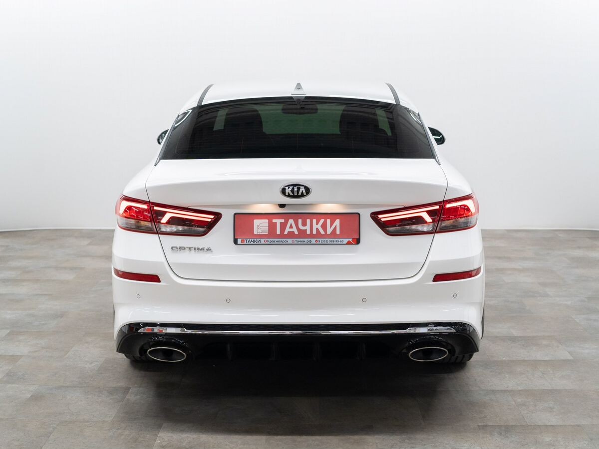 Kia Optima 2019 - фото автомобиля