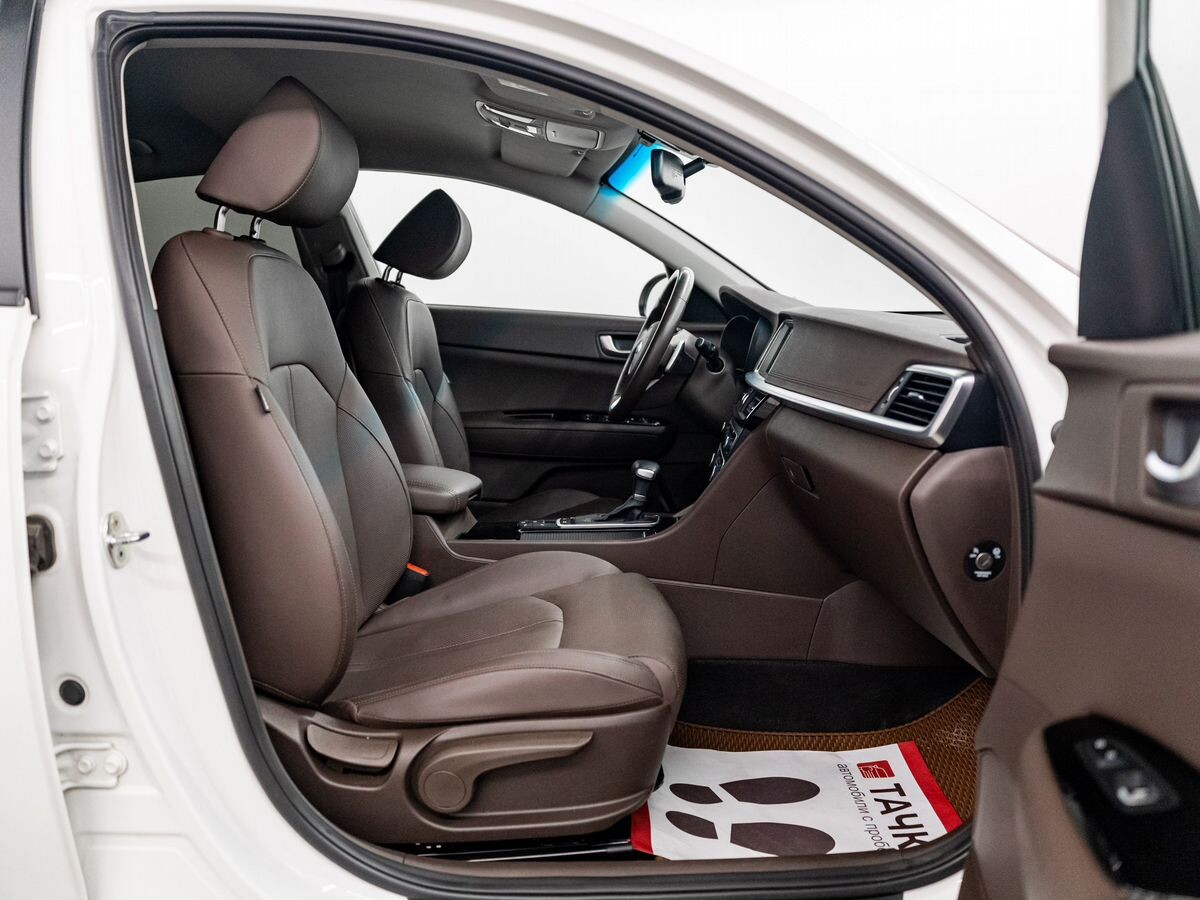 Kia Optima 2019 - фото автомобиля