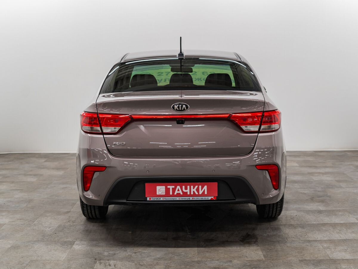 Kia Rio 2018 - фото автомобиля