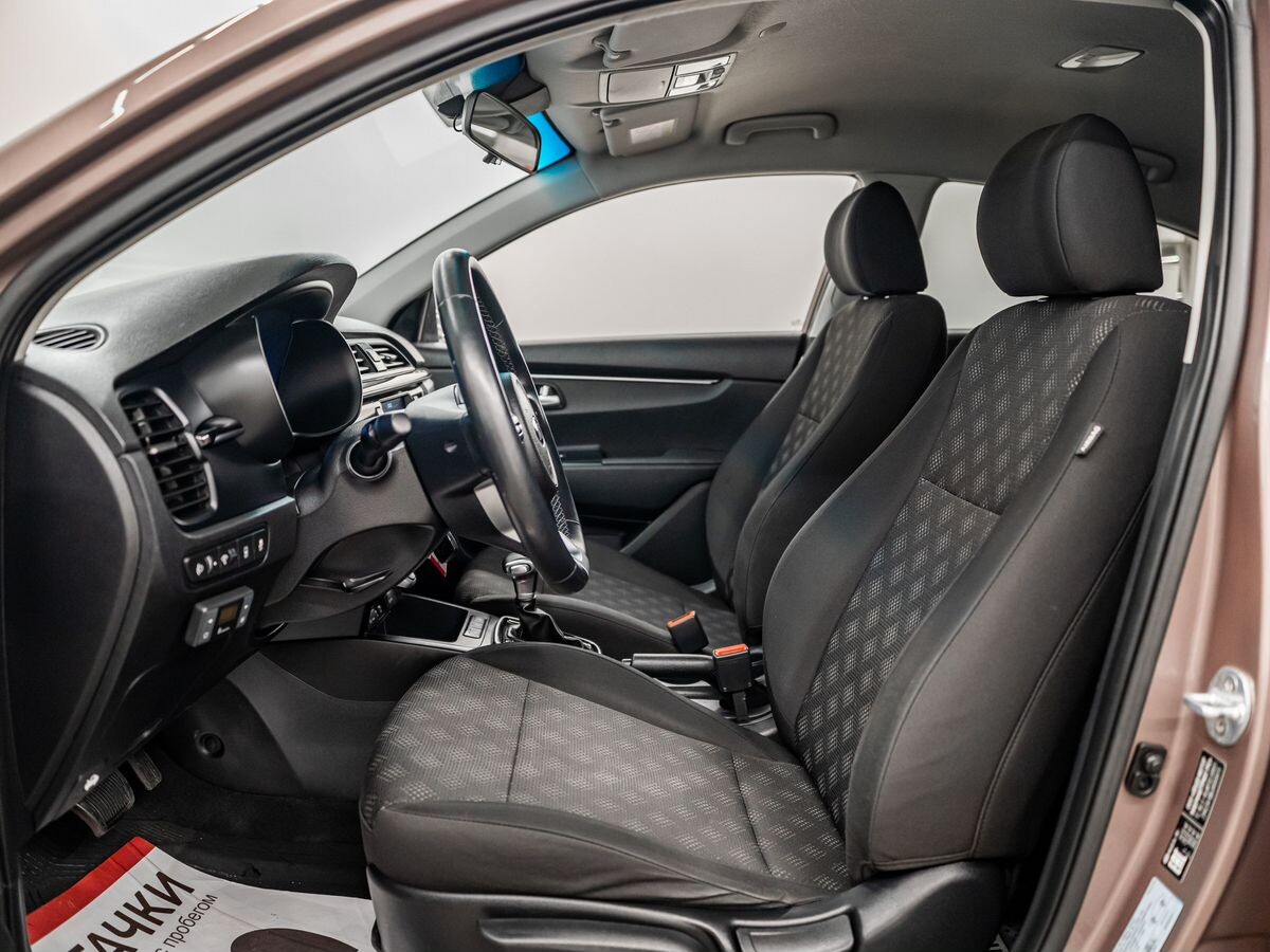Kia Rio 2018 - фото автомобиля
