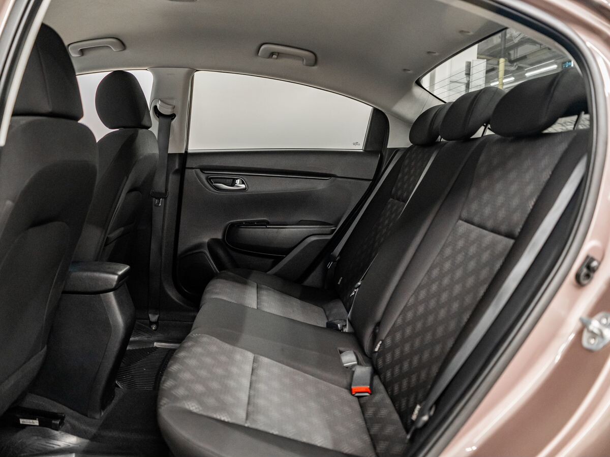 Kia Rio 2018 - фото автомобиля