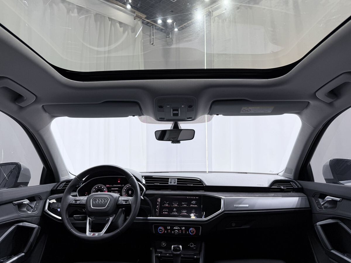 Audi Q3 Sportback 2022 - фото автомобиля