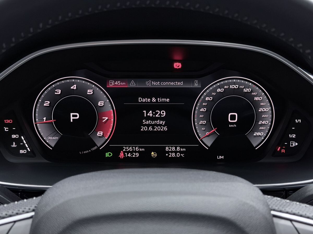 Audi Q3 Sportback 2022 - фото автомобиля