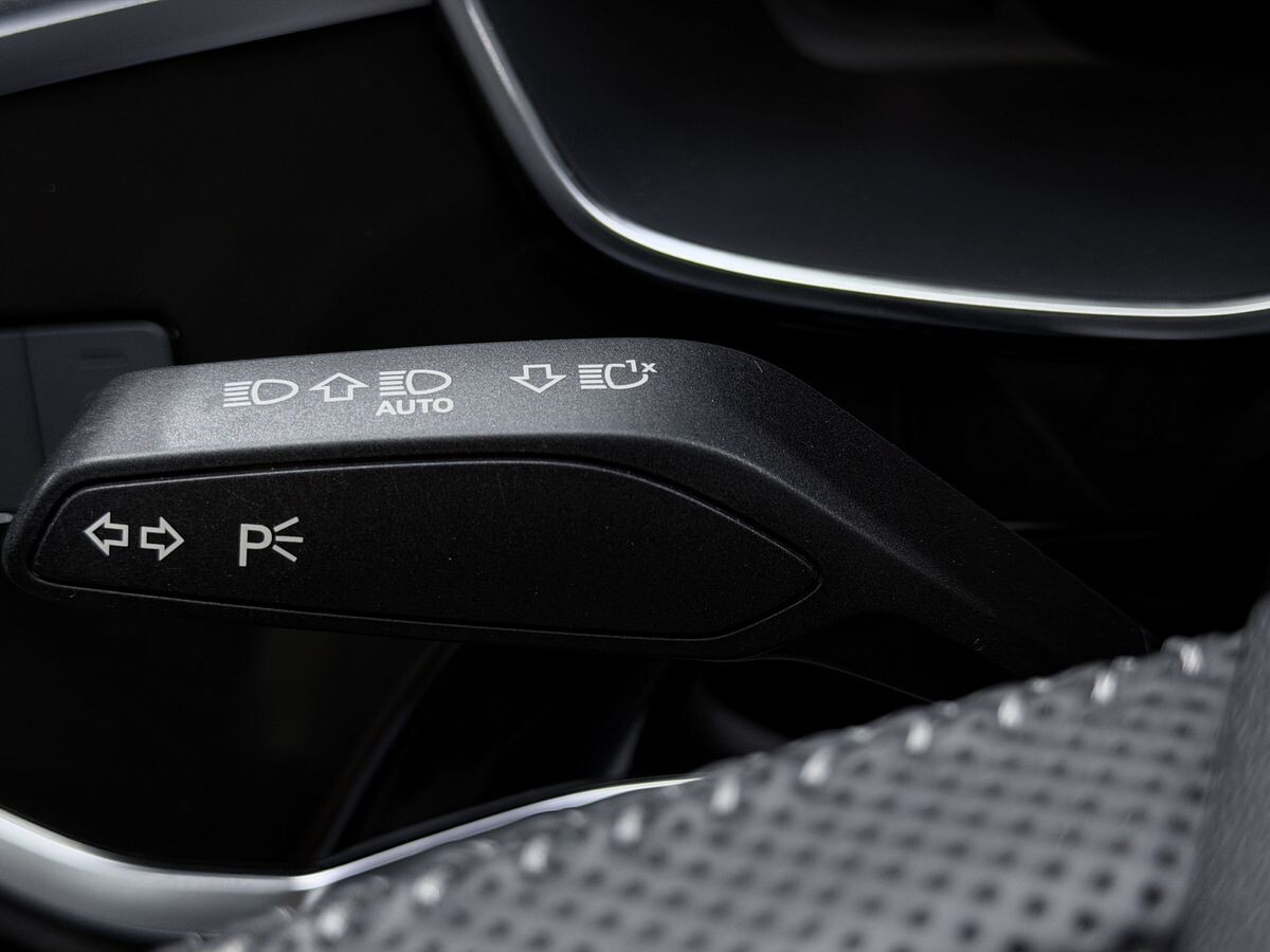 Audi Q3 Sportback 2022 - фото автомобиля