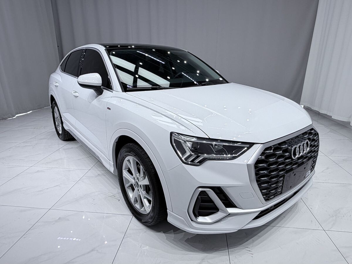 Audi Q3 Sportback 2022 - фото автомобиля