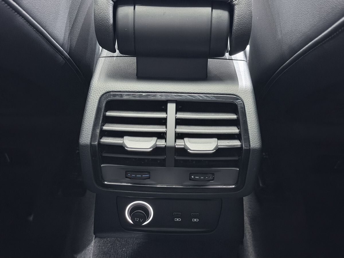Audi Q3 Sportback 2022 - фото автомобиля
