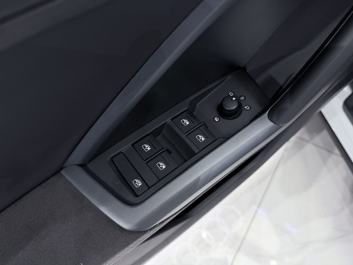 Audi Q3 Sportback 2022 - фото автомобиля