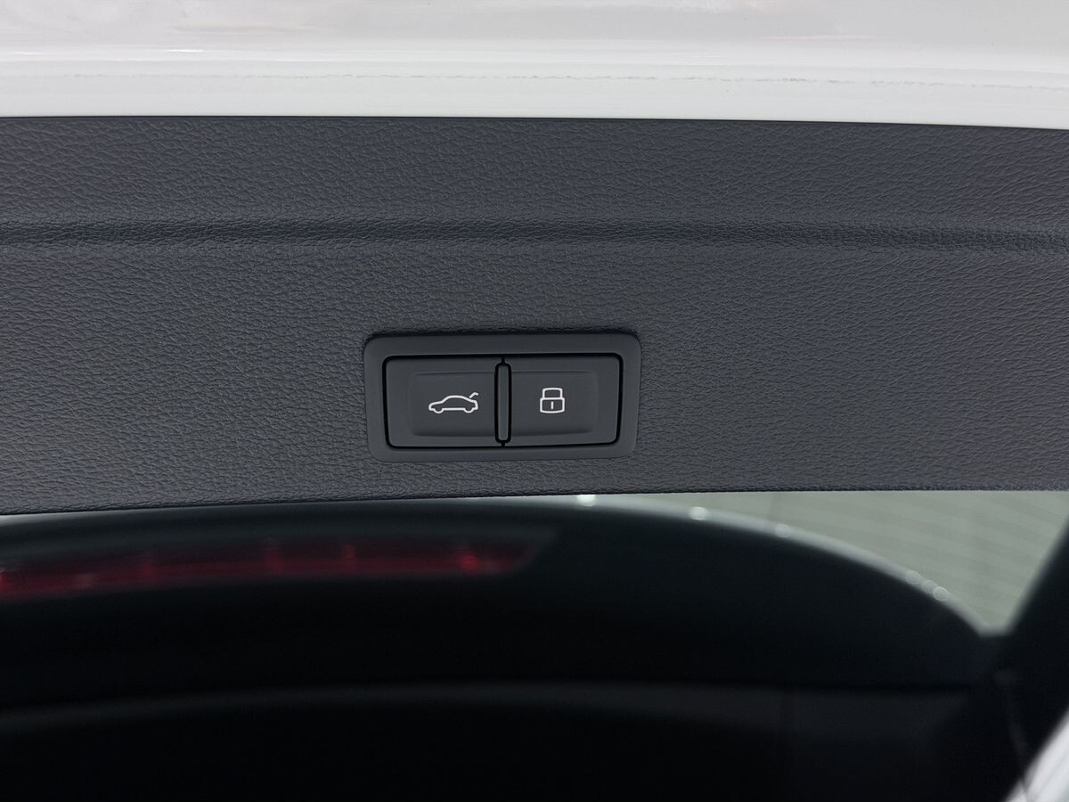 Audi Q3 Sportback 2022 - фото автомобиля