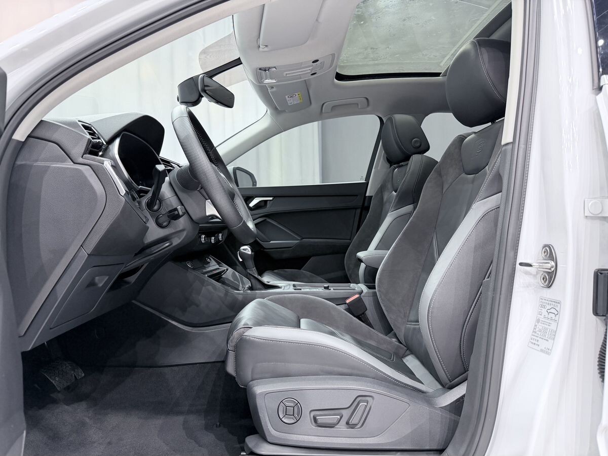 Audi Q3 Sportback 2022 - фото автомобиля
