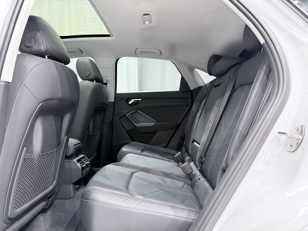 Audi Q3 Sportback 2022 - фото автомобиля