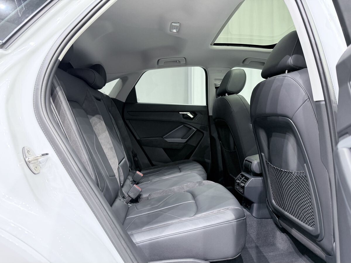 Audi Q3 Sportback 2022 - фото автомобиля
