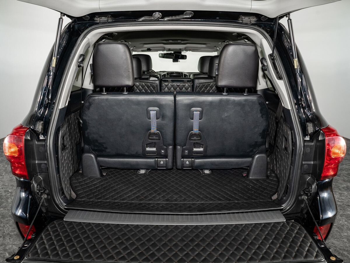 Toyota Land Cruiser 2013 - фото автомобиля