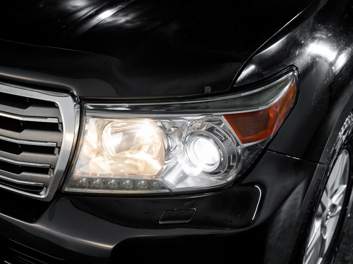 Toyota Land Cruiser 2013 - фото автомобиля