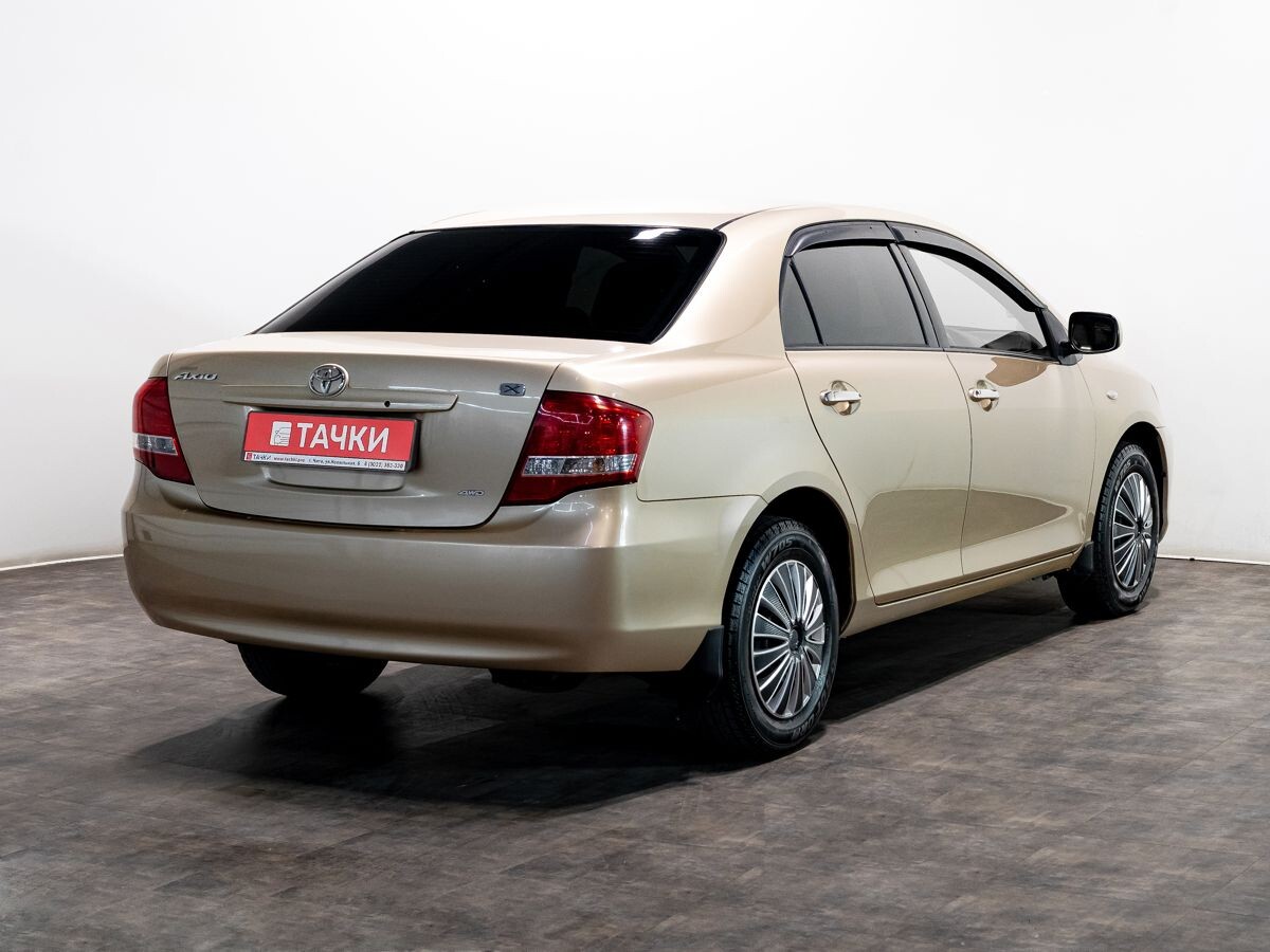 Toyota Corolla Axio 2010 - фото автомобиля