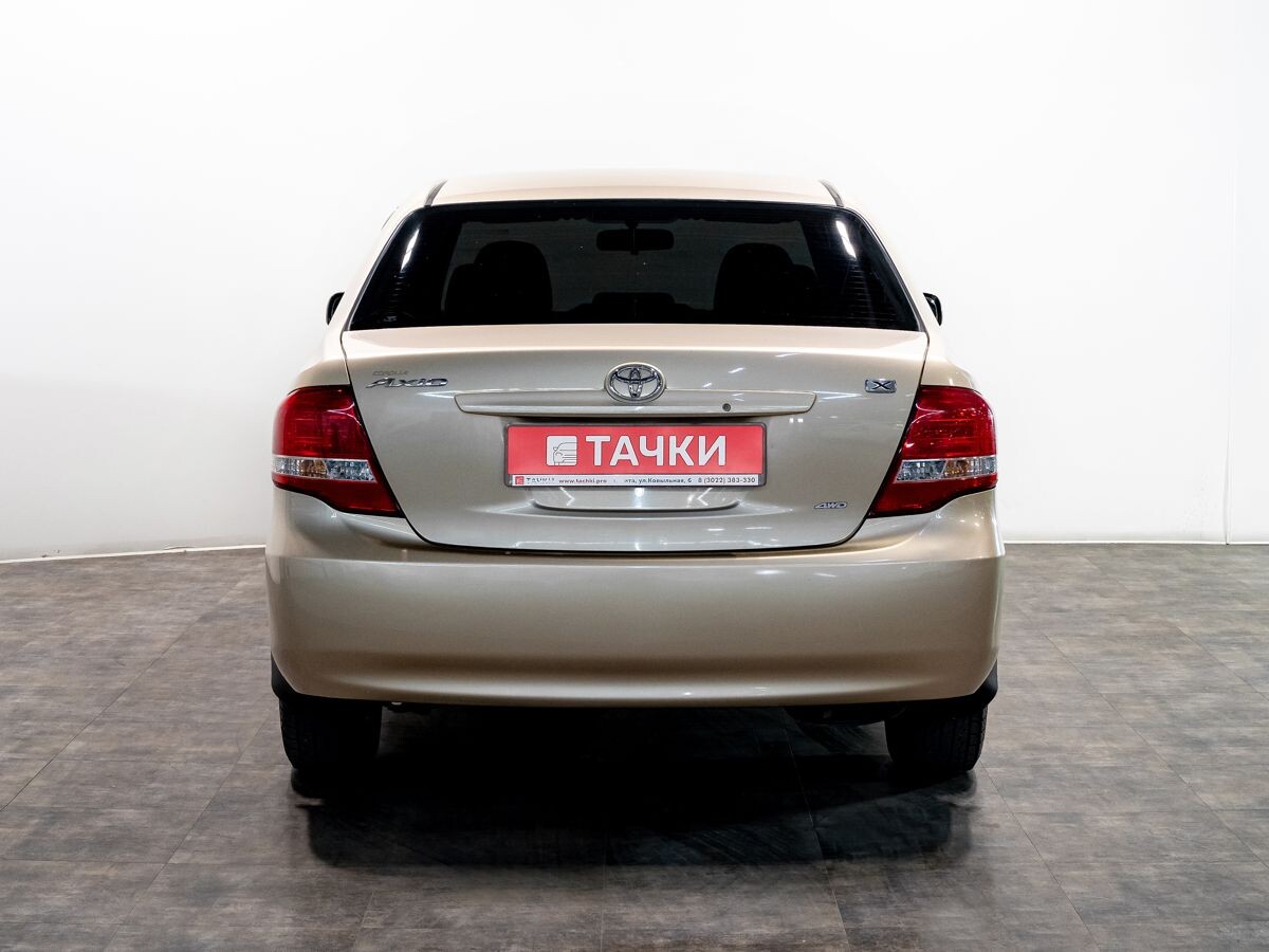 Toyota Corolla Axio 2010 - фото автомобиля