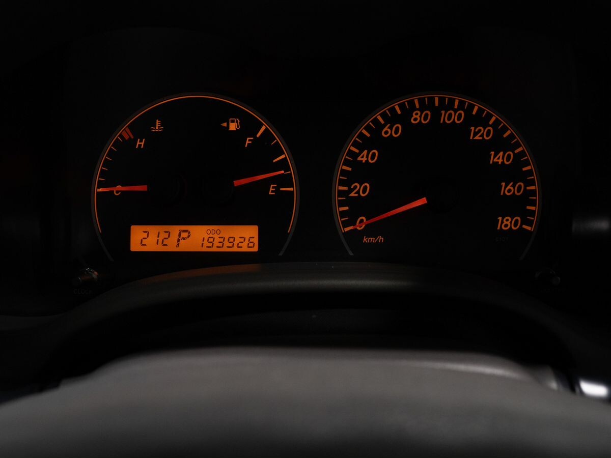 Toyota Corolla Axio 2010 - фото автомобиля