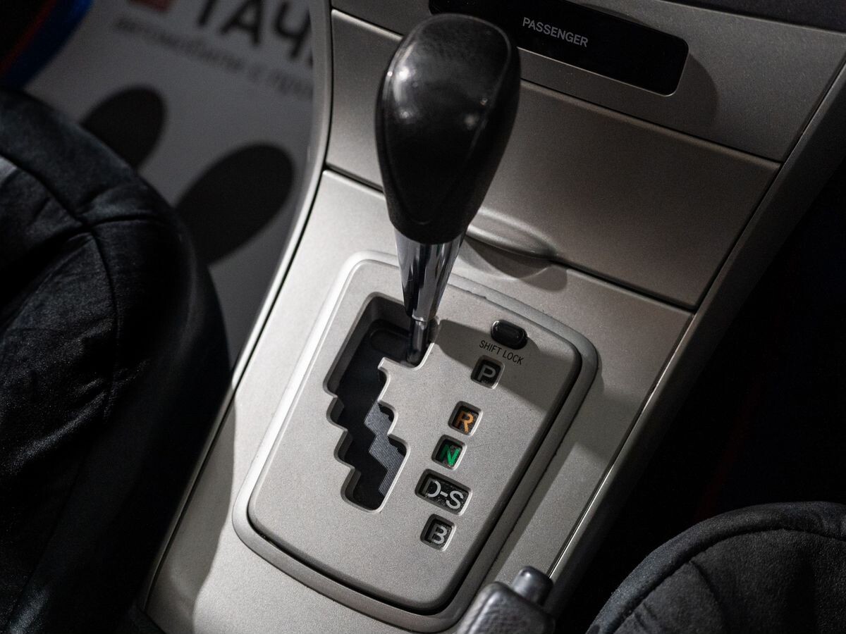 Toyota Corolla Fielder 2009 - фото автомобиля