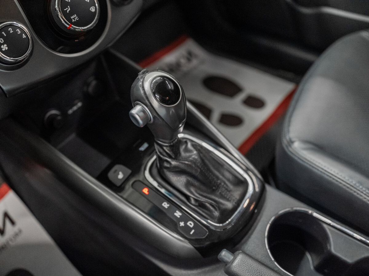 Kia Forte 2011 - фото автомобиля