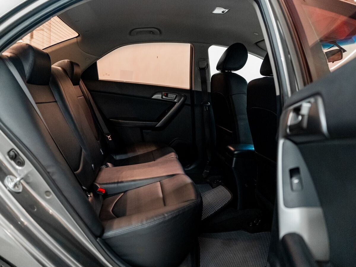 Kia Forte 2011 - фото автомобиля