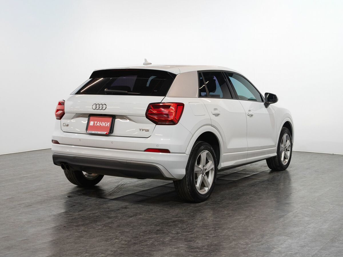 Audi Q2 2017 - фото автомобиля