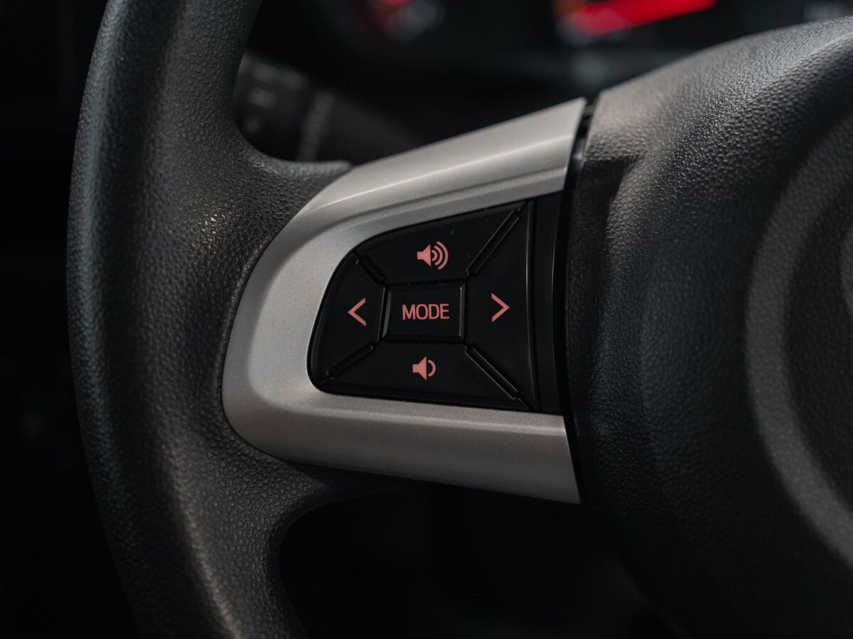 Subaru Justy 2019 - фото автомобиля