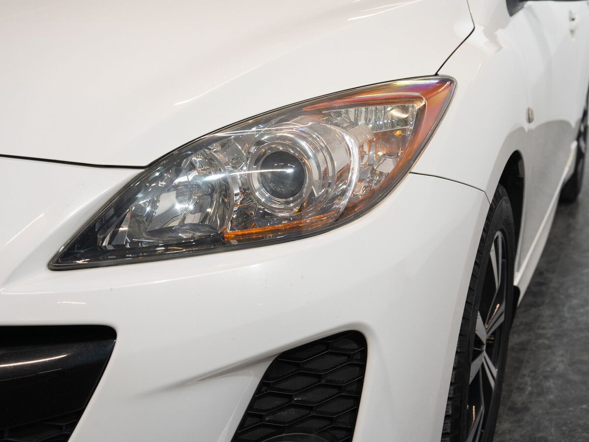 Mazda Axela 2012 - фото автомобиля