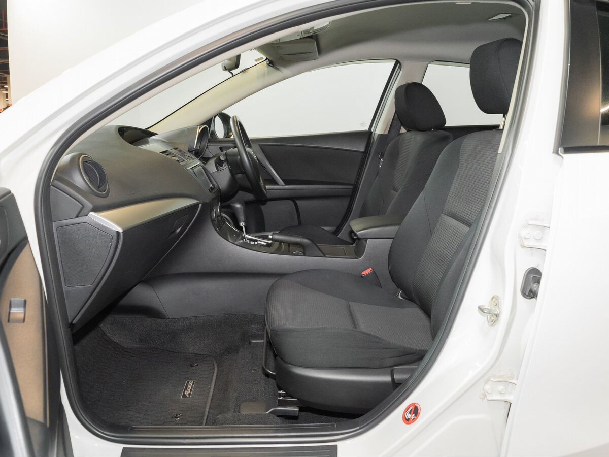 Mazda Axela 2012 - фото автомобиля