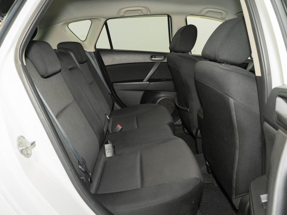 Mazda Axela 2012 - фото автомобиля