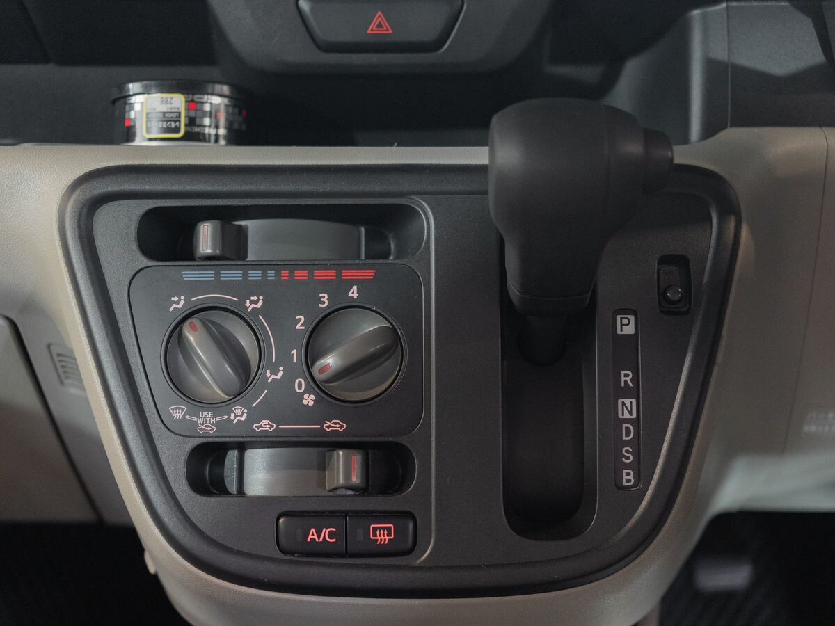 Toyota Passo 2017 - фото автомобиля